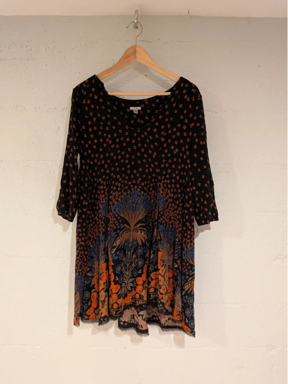 Ecoté UO Urban Outfitters floral shift dress boho fringe frayed hem 3/4 sleeve M
